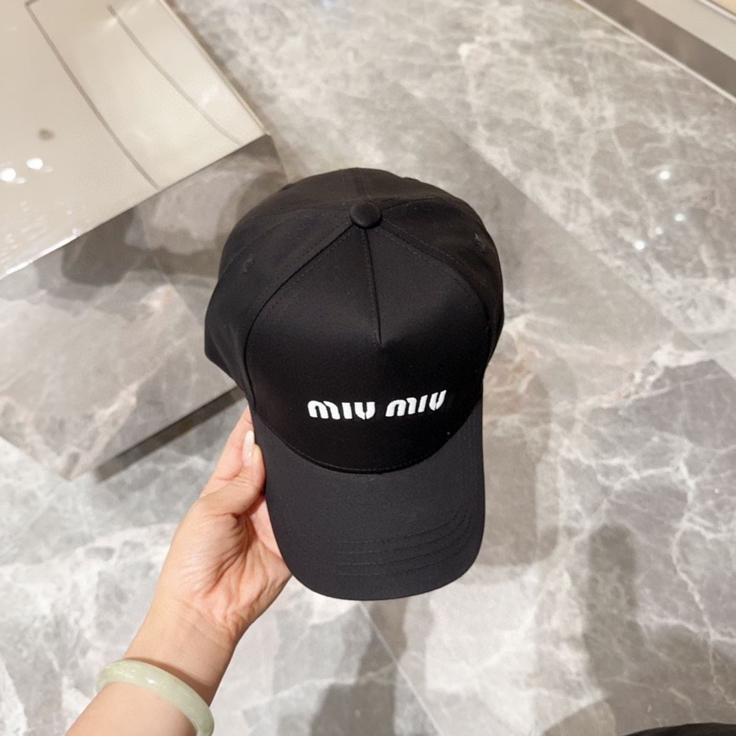 Miu Miu Caps